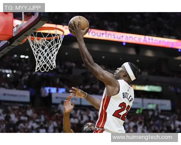 火箭队与热火队激战正酣高清直播带你全程体验精彩瞬间