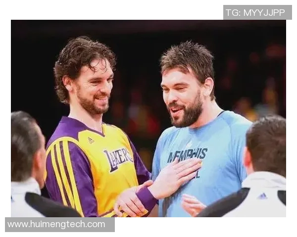 马克加索尔的篮球传奇之路与西班牙国家队的辉煌成就探讨